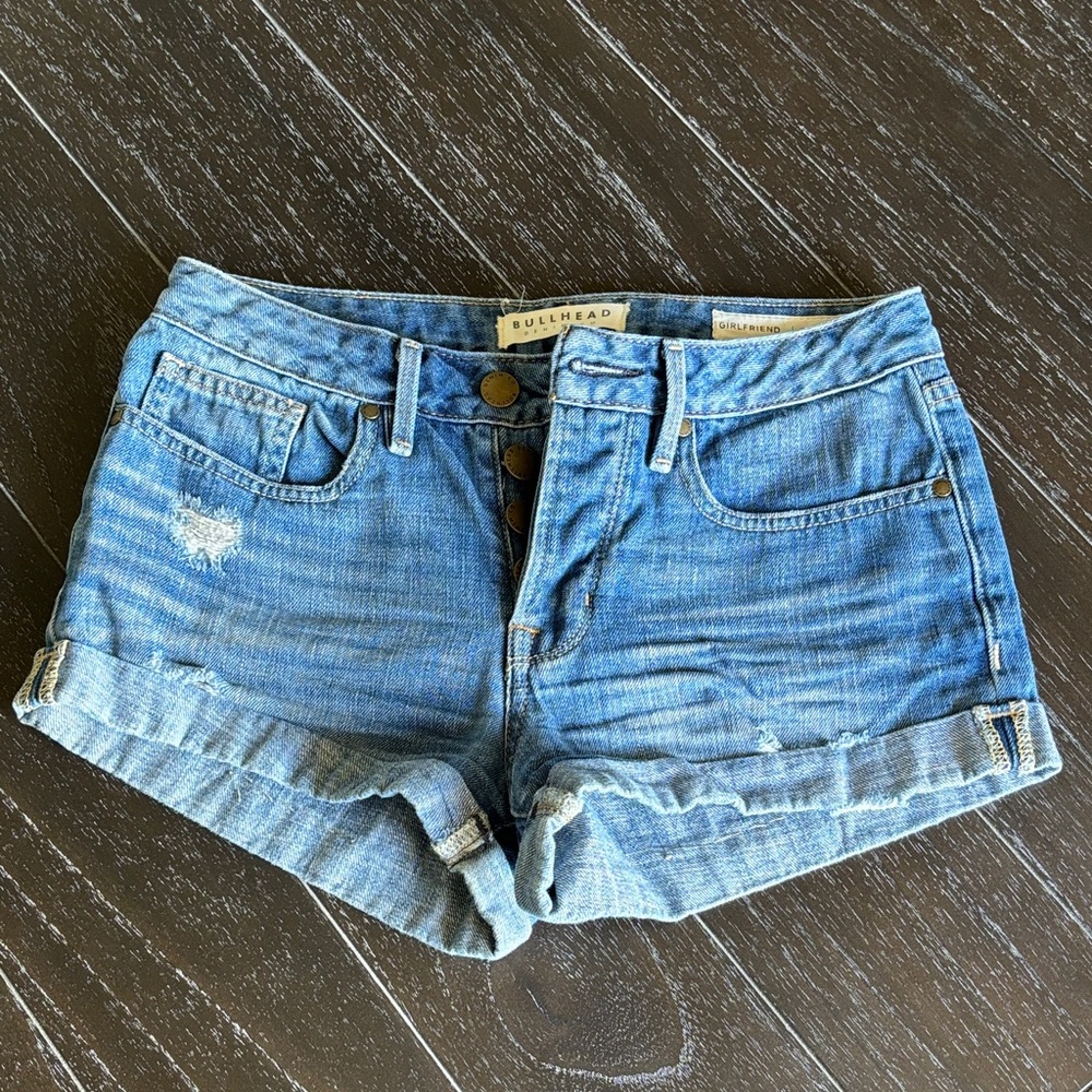 Bullhead Women's Light Blue Jean Shorts